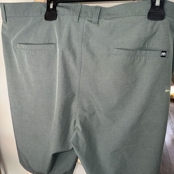 Travis Matthew Shorts 42 Men Golf Stretch Performance Casual Weathered Green - Picture 5 of 7